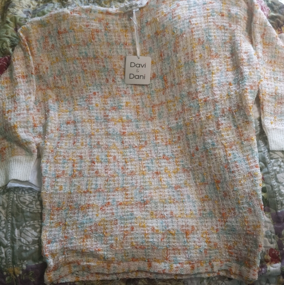 Light weight sweater - Picture 1 of 1